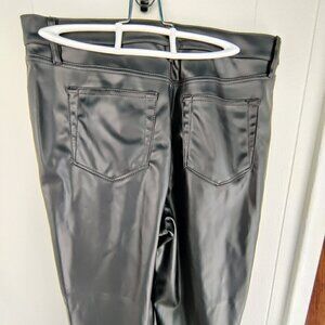 Loft Pant in luxurious and comfortable Faux Leather. Size 10. Front Zip & Button